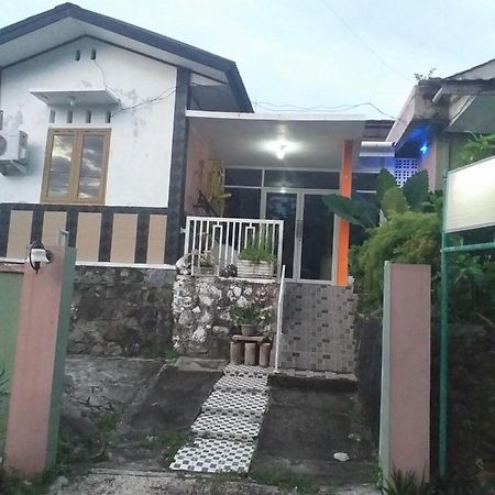 Kenangan Guest House Сабанг Экстерьер фото