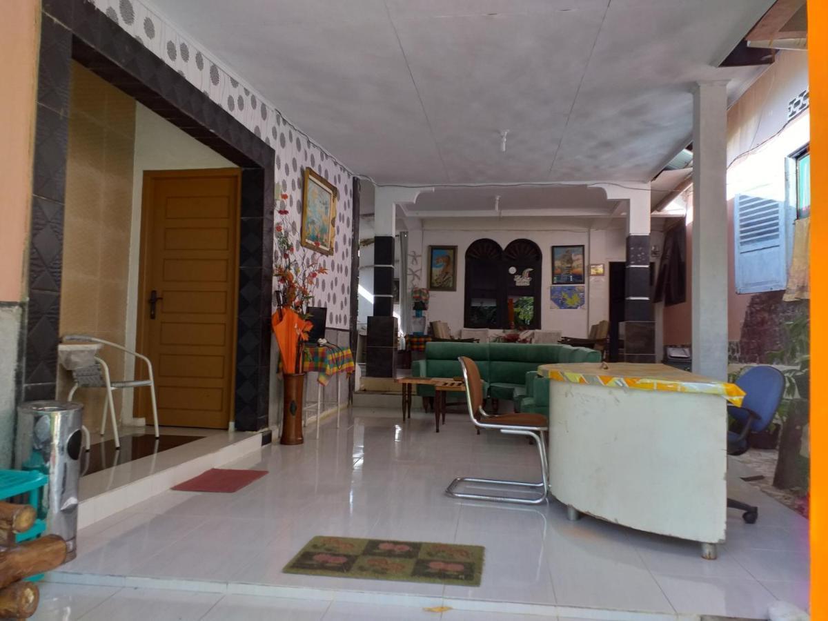 Kenangan Guest House Сабанг Экстерьер фото